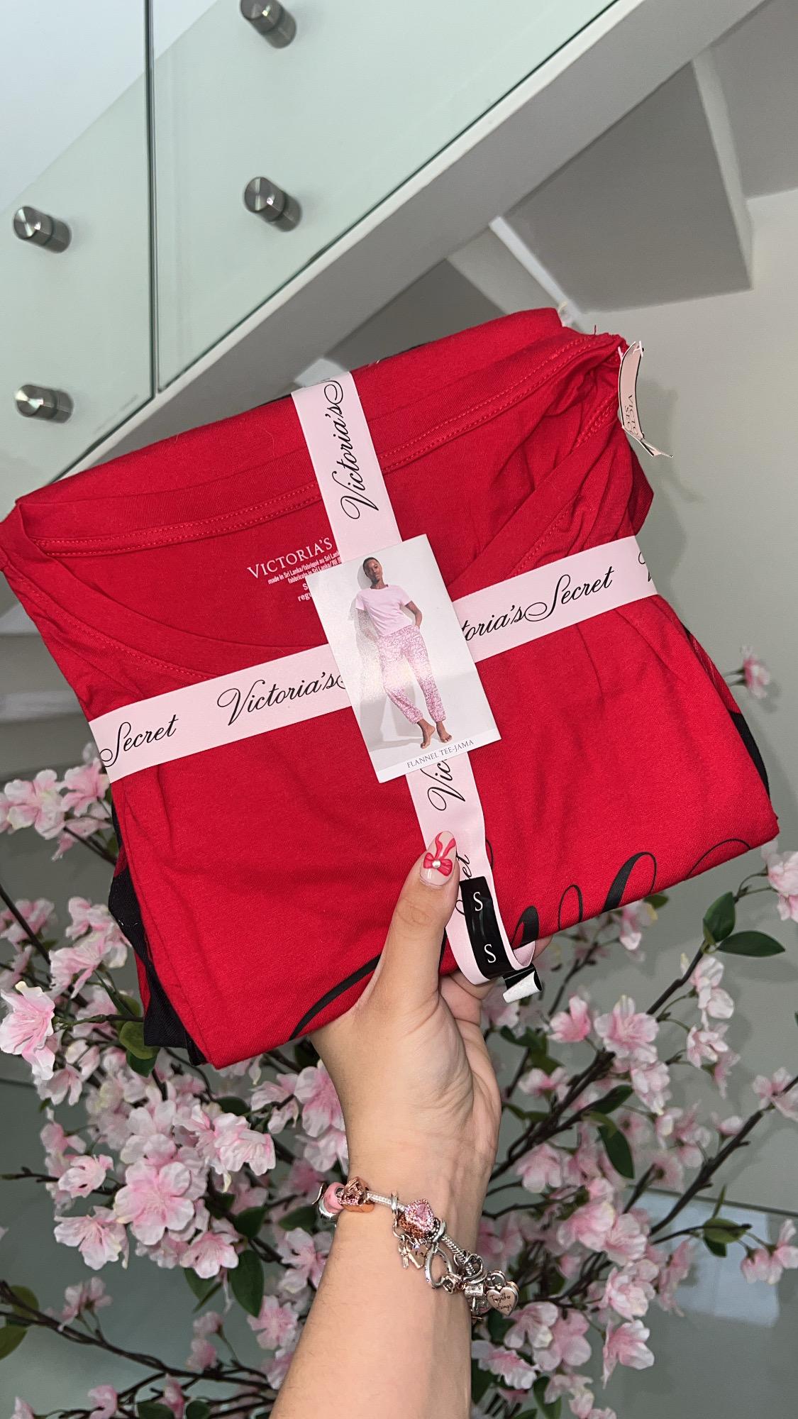 Pijama Flannel Tee Victoria’s Secret ❤️🖤