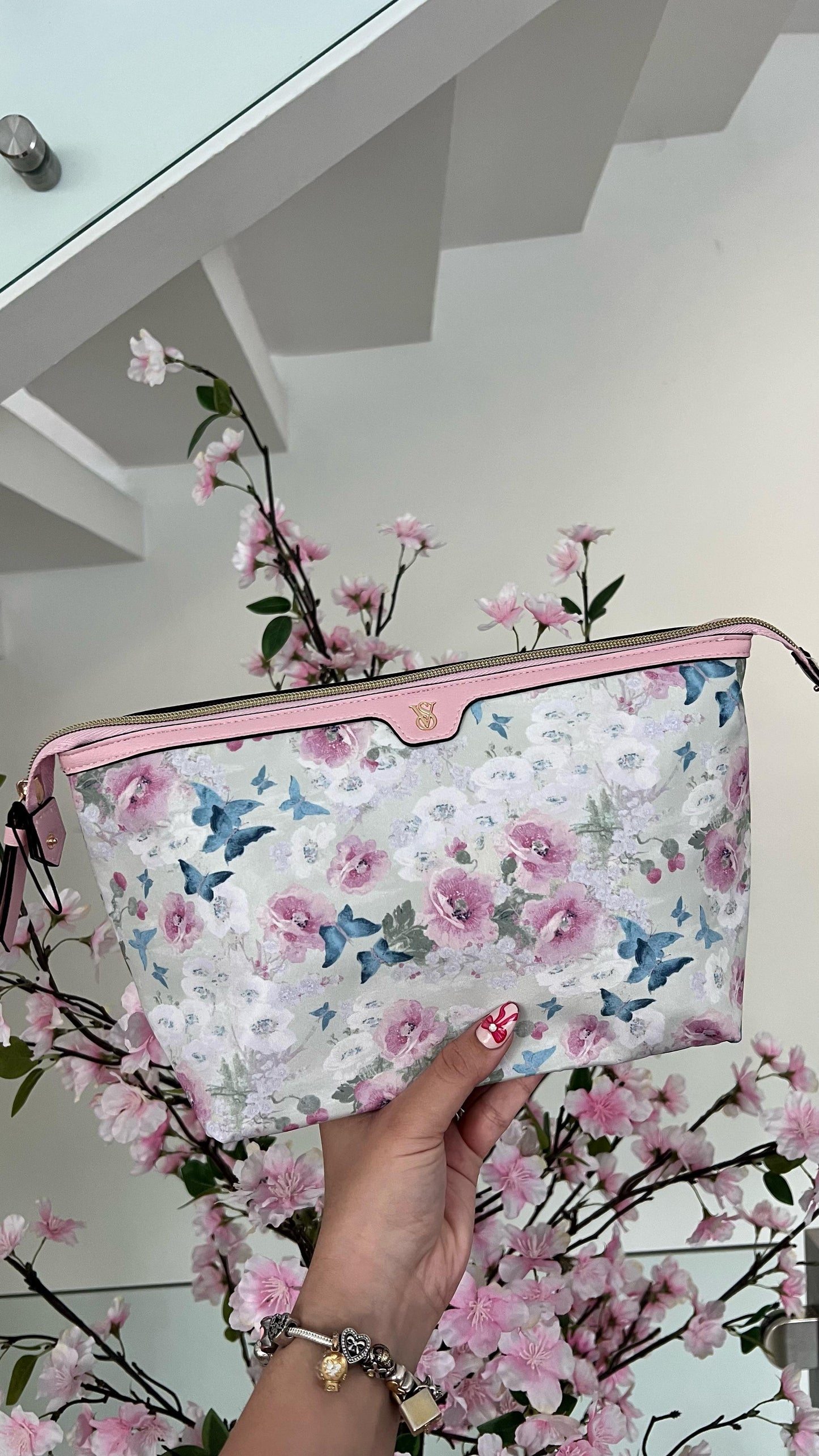 Neceser Floral Victoria’s Secret 🌸🦋