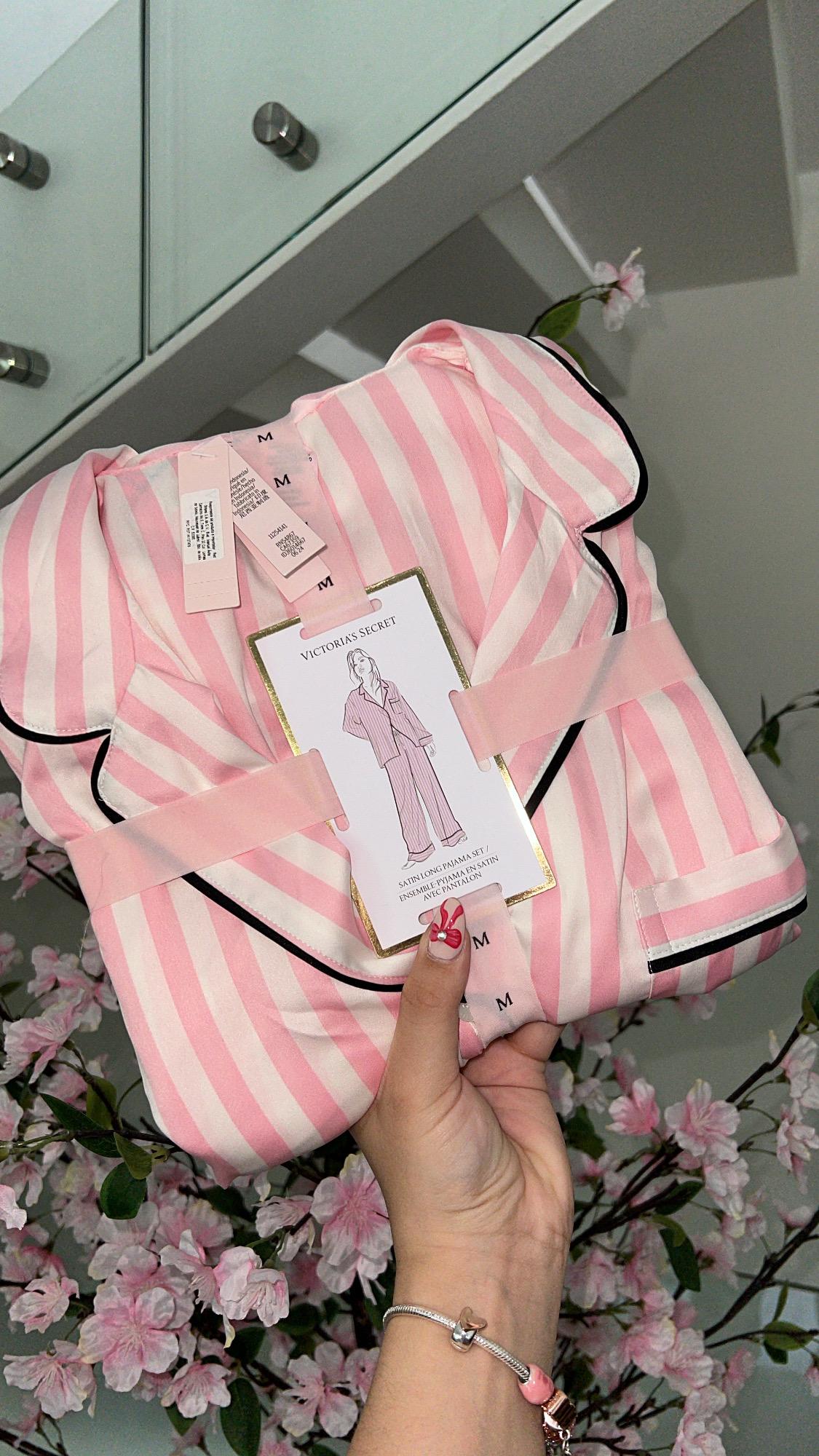 Pijama Satinado Rayas Rosadas 🍥🌸