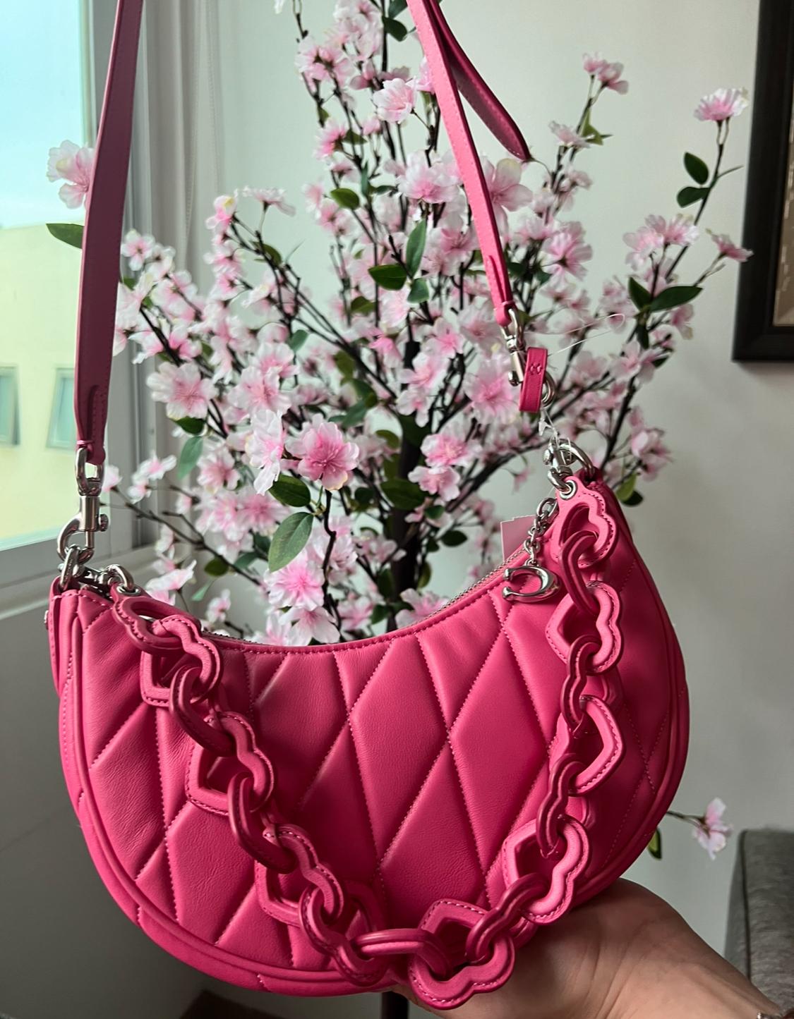 Coach Mira Shoulder bag de almohadilla con correa de corazones