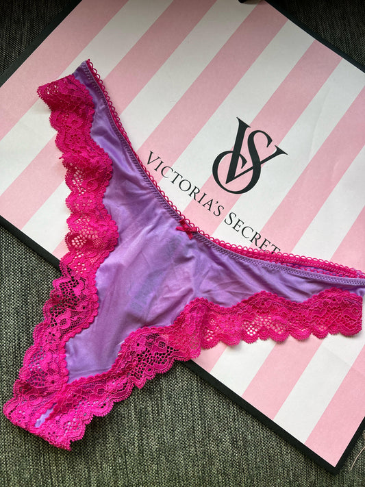 Thong Lace Lila Fucsia