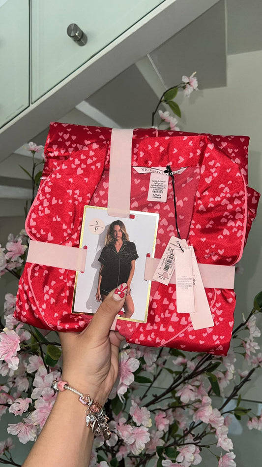 Pijama Satinada Victoria’s Secret Corazones Rojos ❤️‍🔥